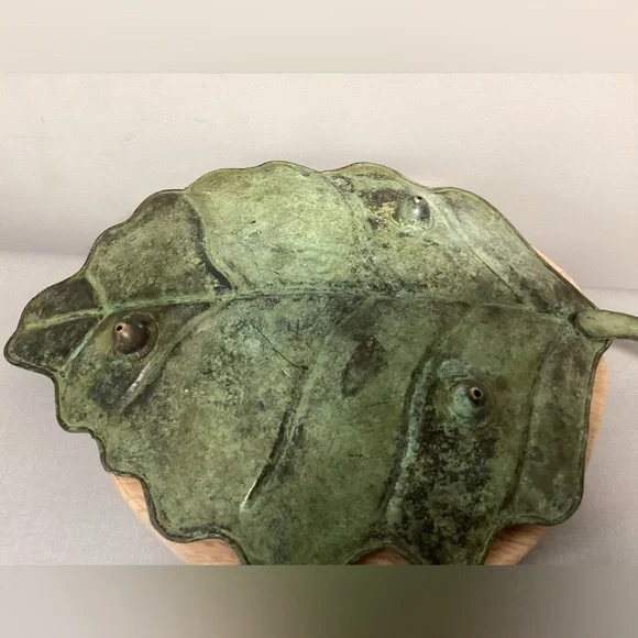 🟢 Vintage Solid Brass, Huge & Loaded With Patina Leaf Center Piece Decor - Rare - Picture 8 of 16